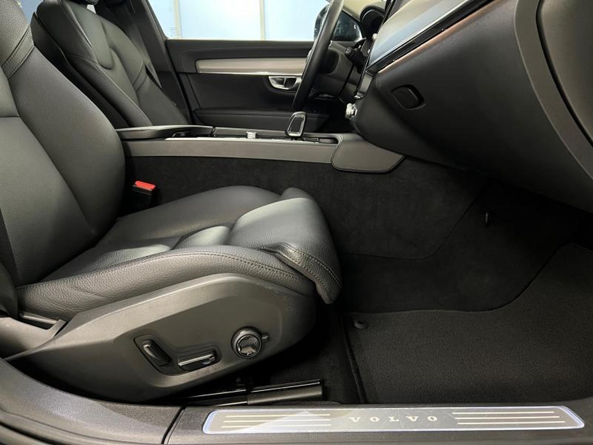 Volvo V90 – Image 31