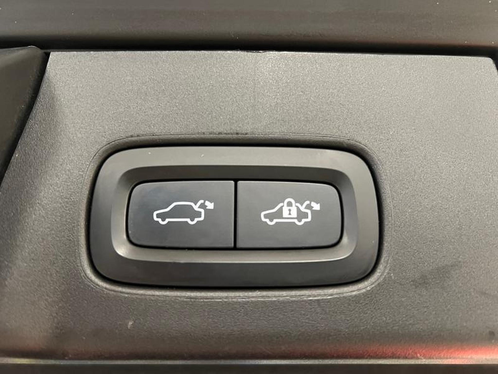 Volvo V90 – Image 2