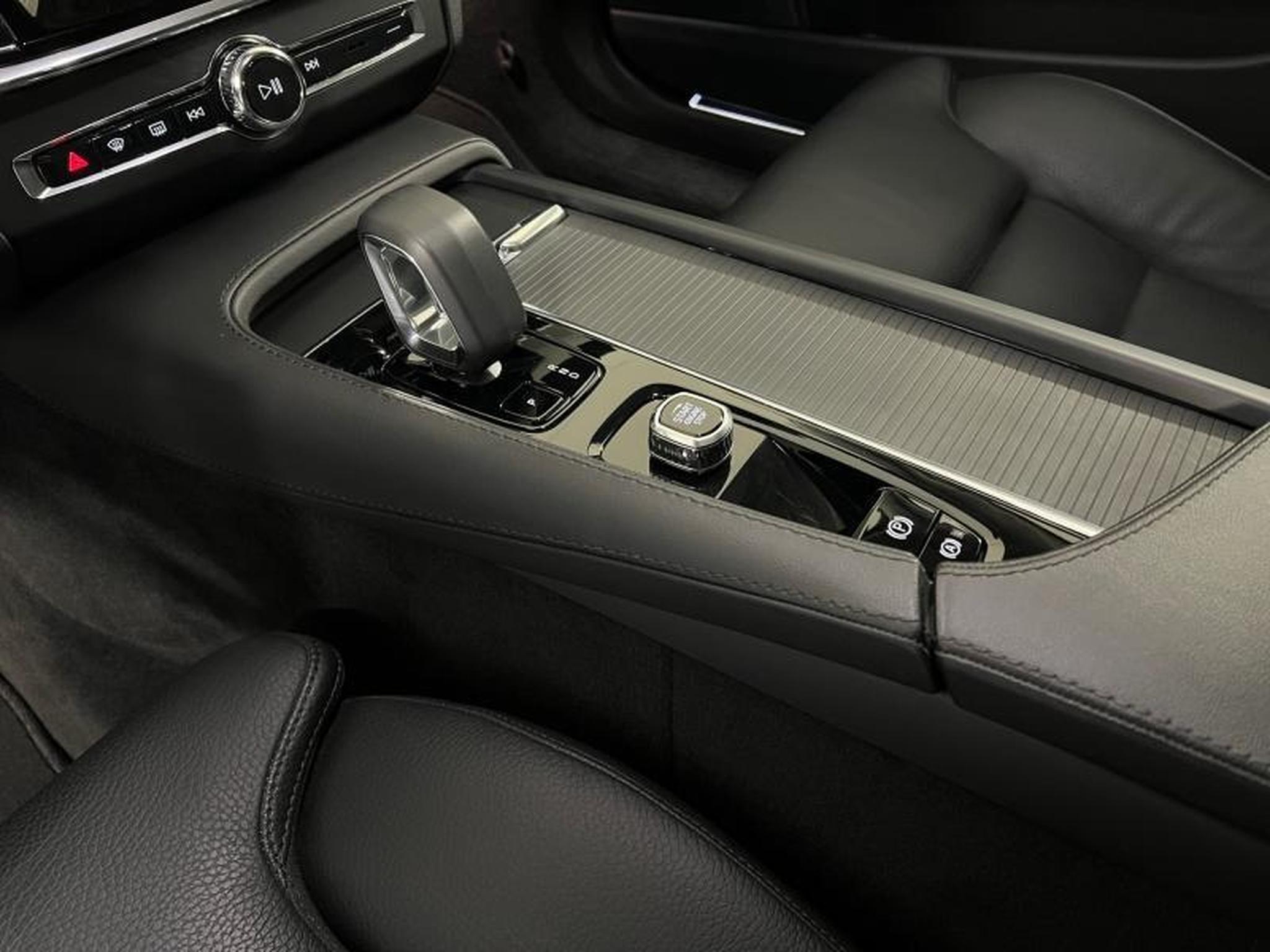 Volvo V90 – Image 13