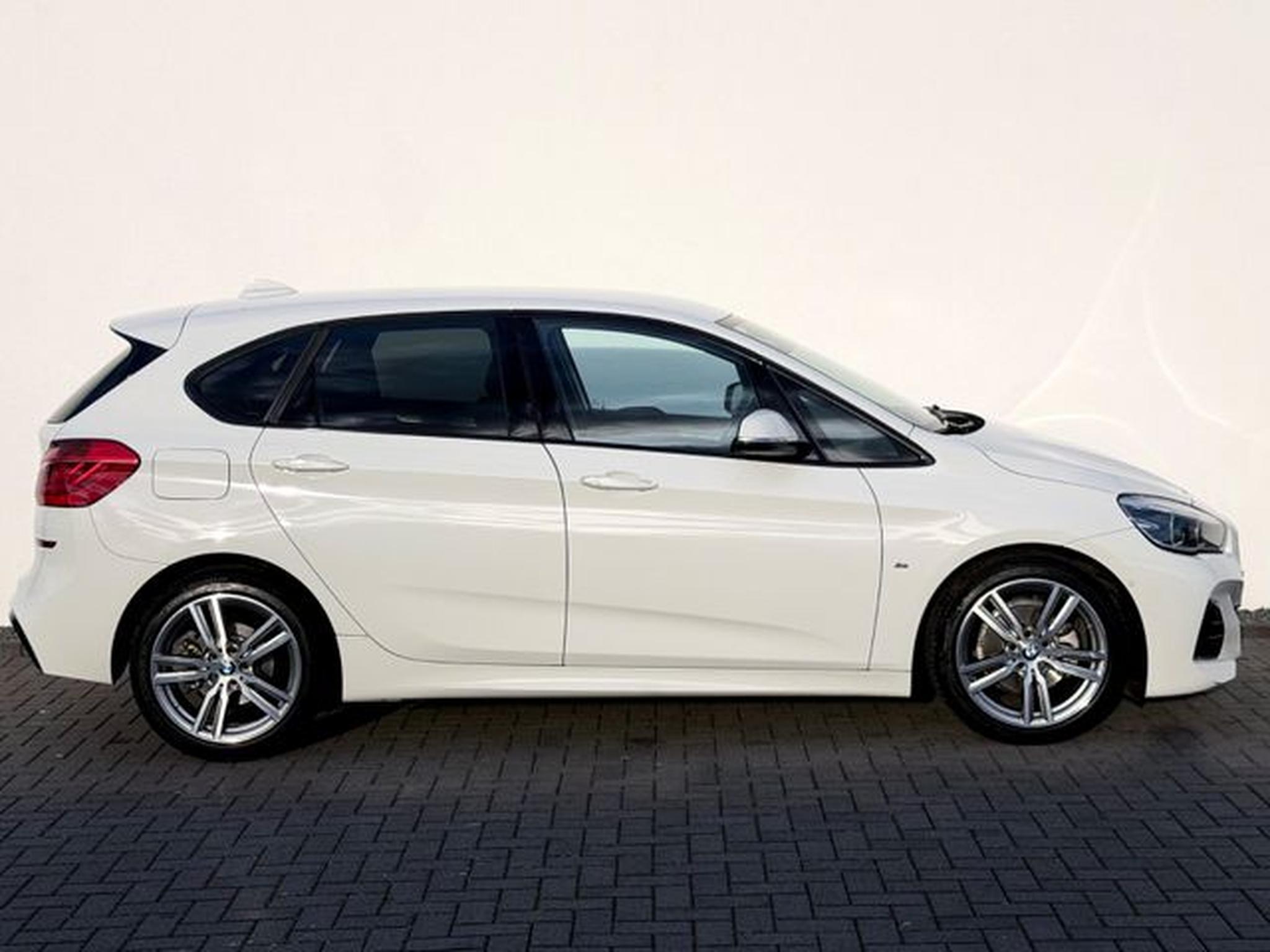 BMW 218 – Image 14