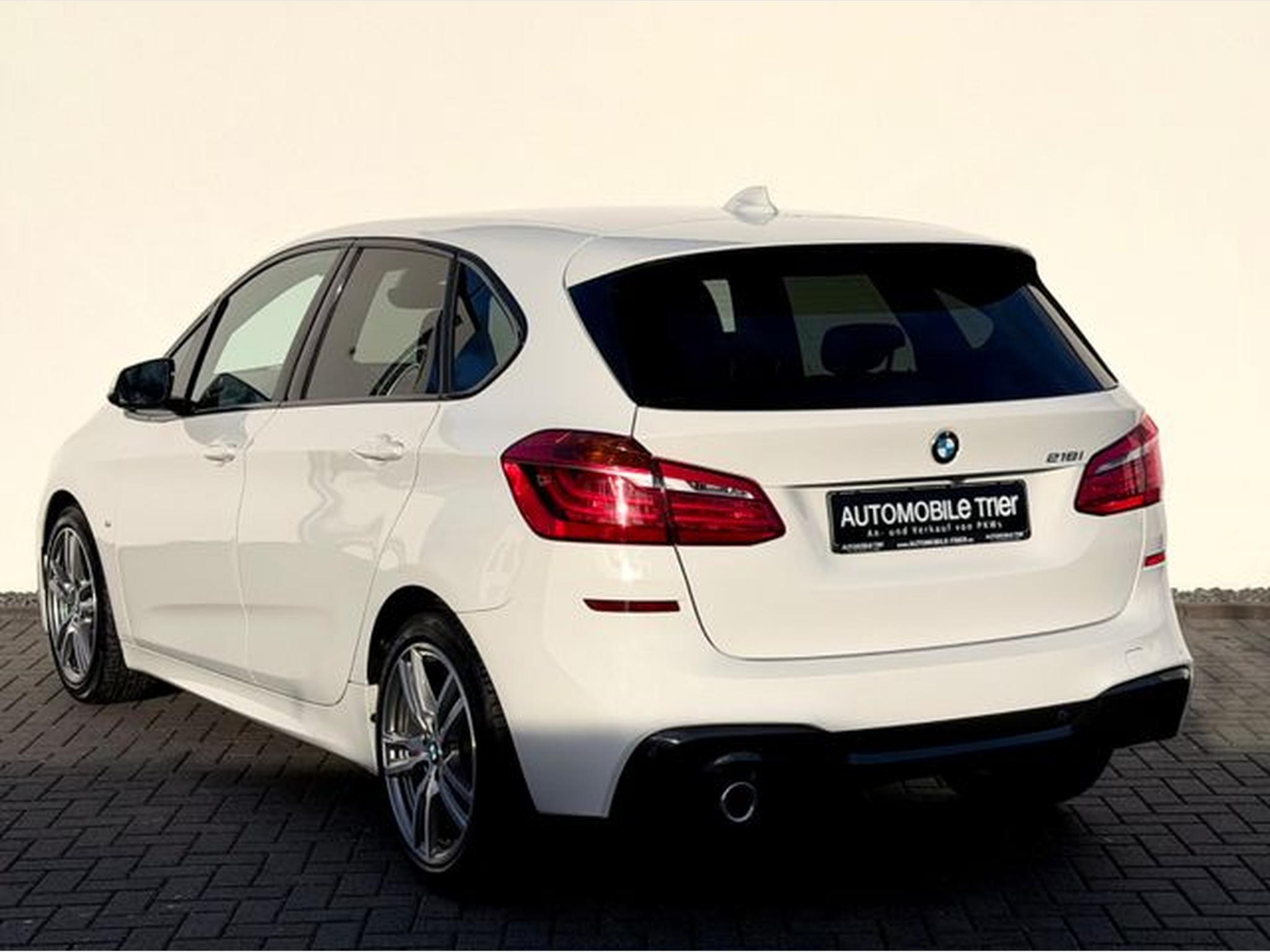 BMW 218 – Image 12