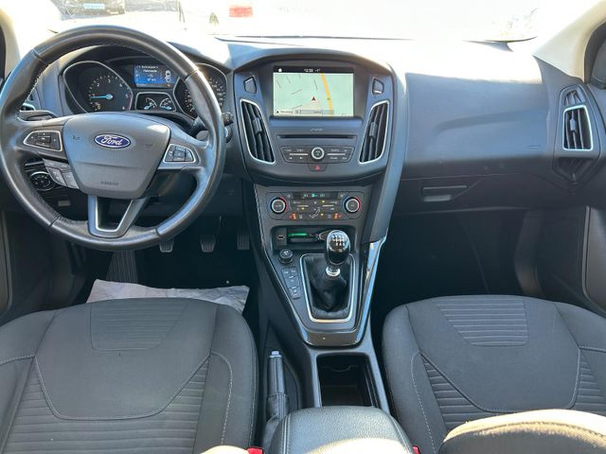 Ford Focus – Image 6