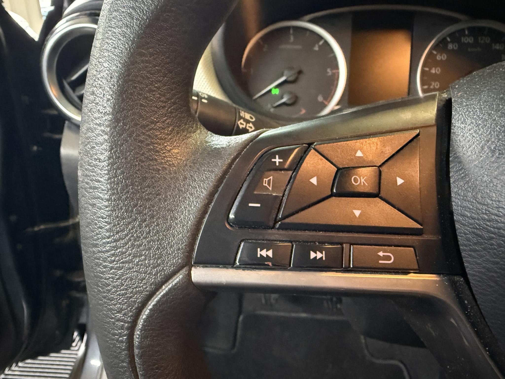 Nissan Micra – Image 9