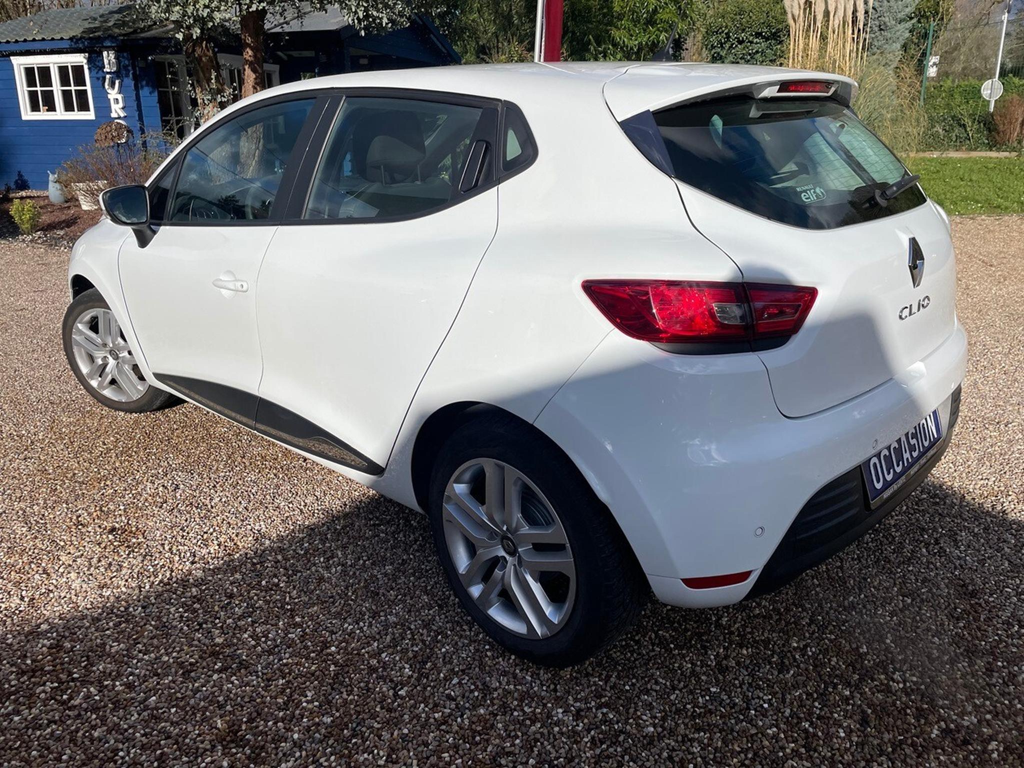 Renault Clio – Image 13