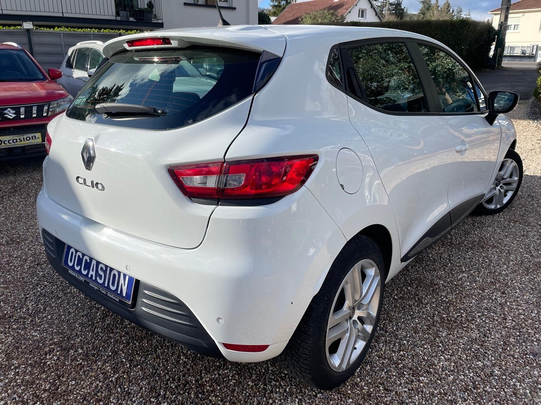 Renault Clio – Image 10