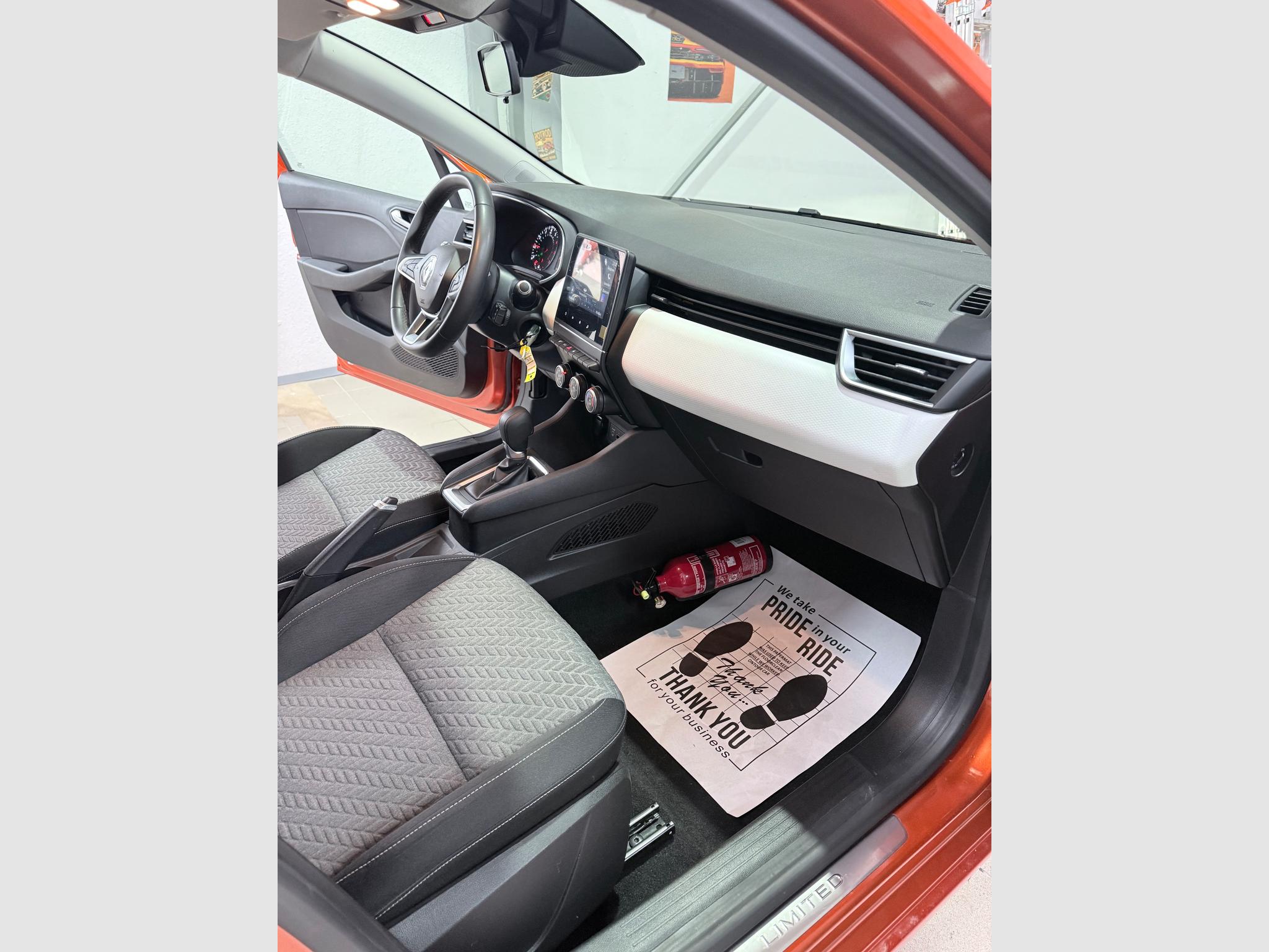 Renault Clio – Image 7