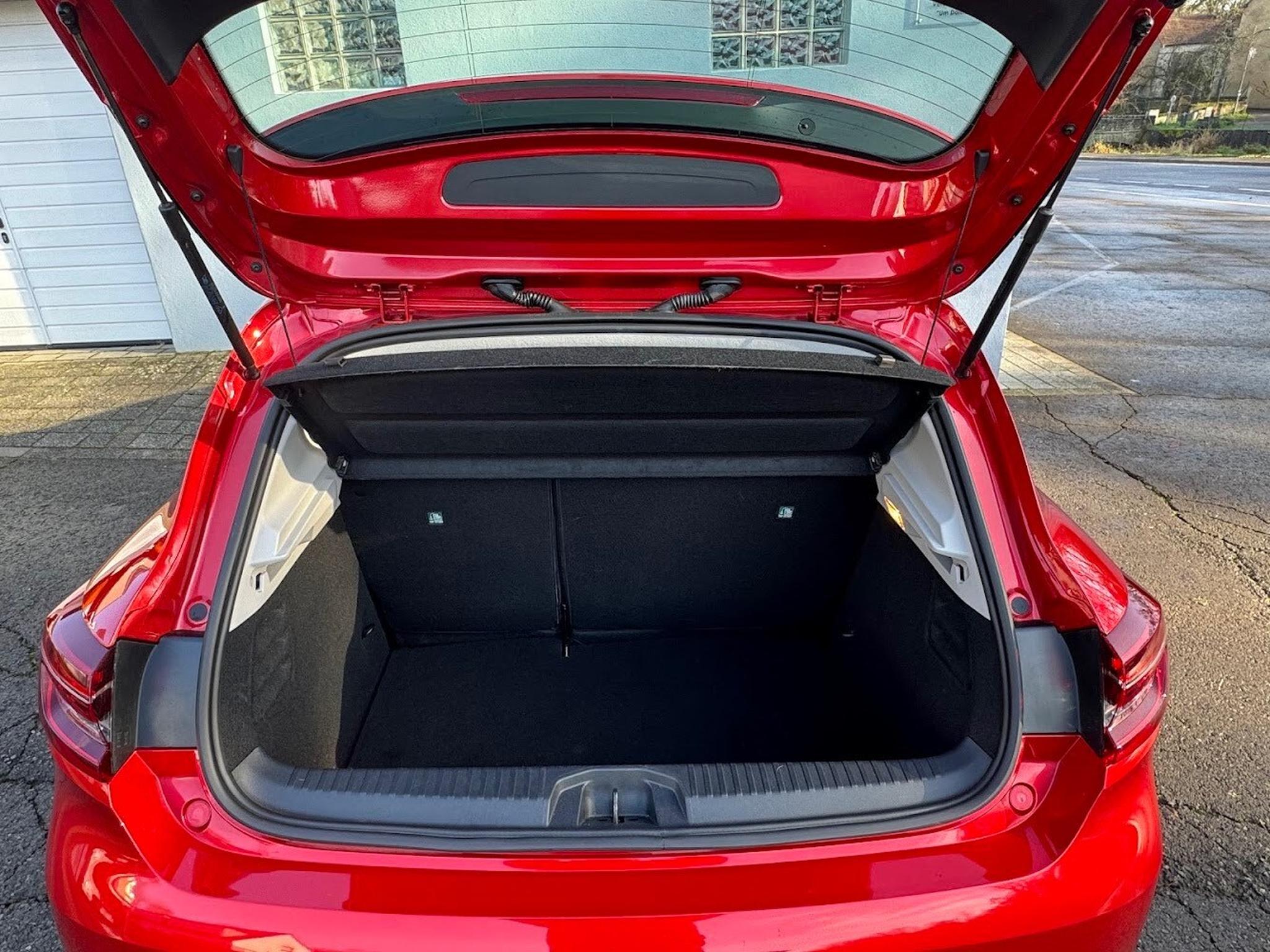 Renault Clio – Image 12