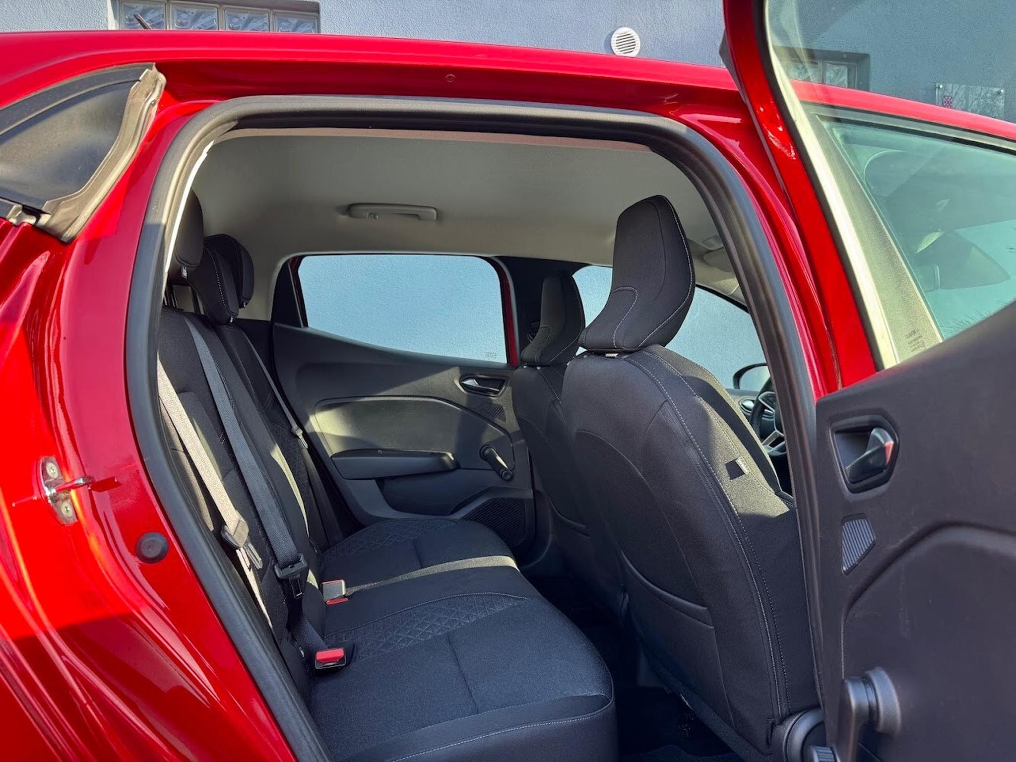 Renault Clio – Image 14