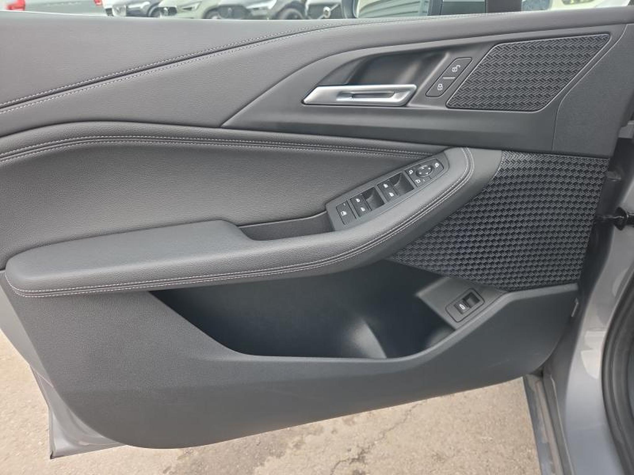 BMW 218 Active Tourer / Essence 2023 à Diekirch pour 26490€ – Image 3