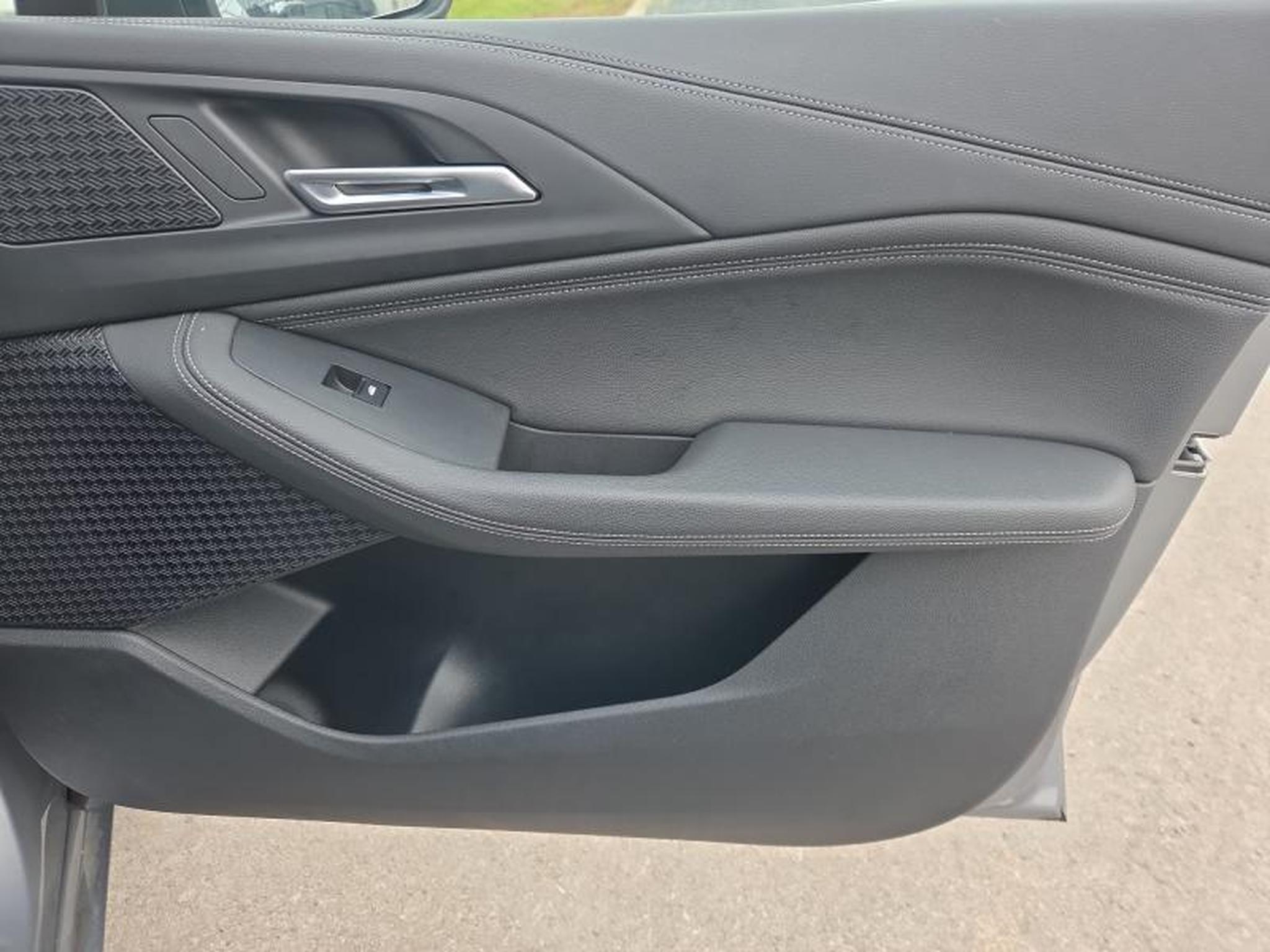 BMW 218 Active Tourer / Essence 2023 à Diekirch pour 26490€ – Image 2