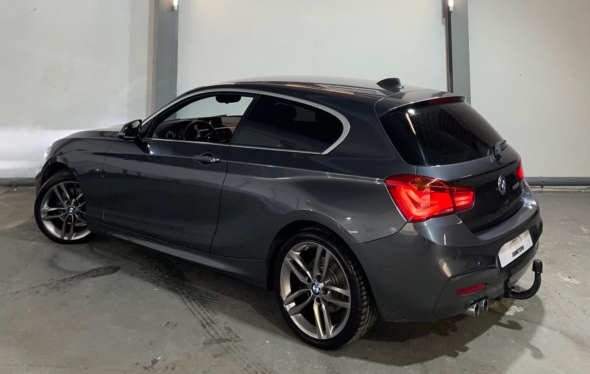 BMW 320 – Image 12