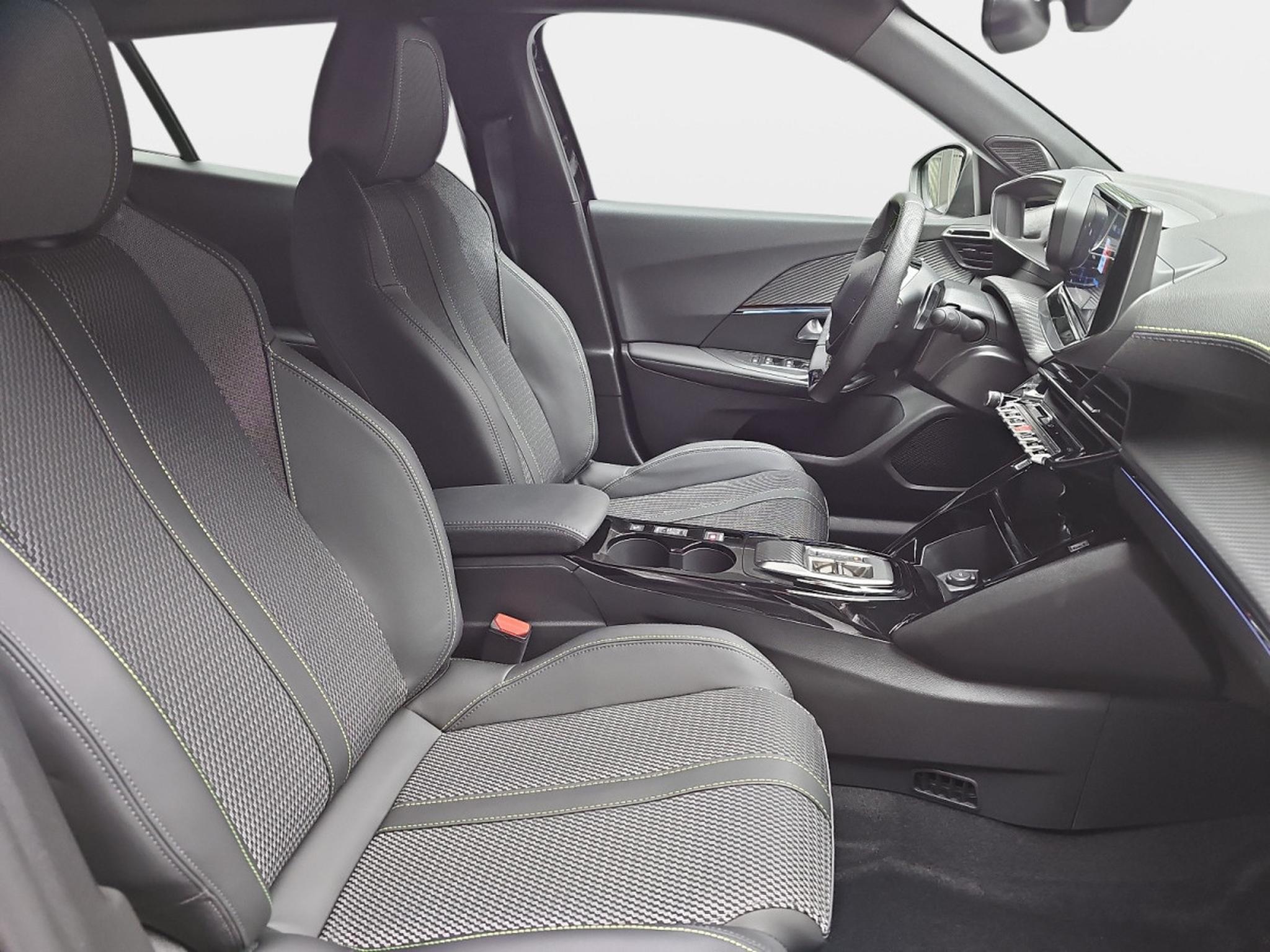 Peugeot 2008 – Image 6