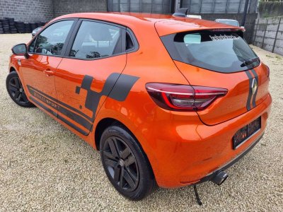 Renault Clio – Image 19