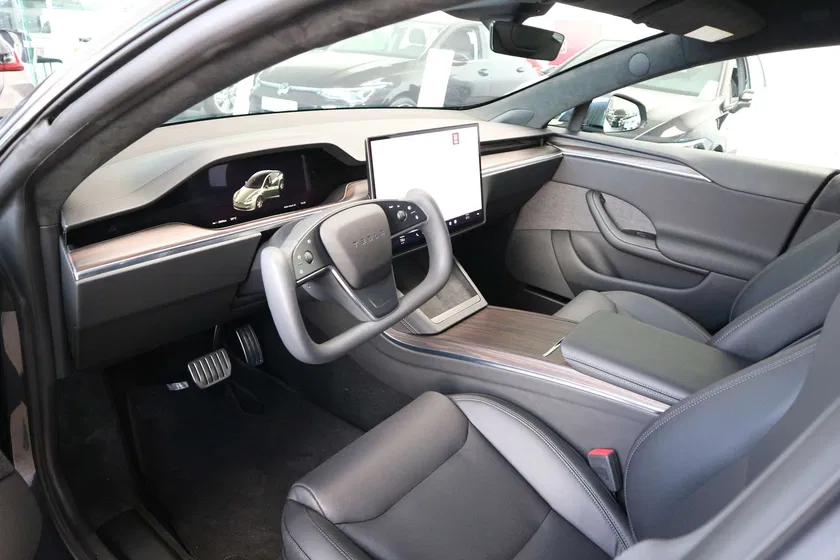 Tesla Model S – Image 14