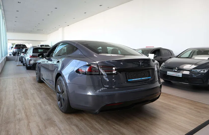 Tesla Model S – Image 22