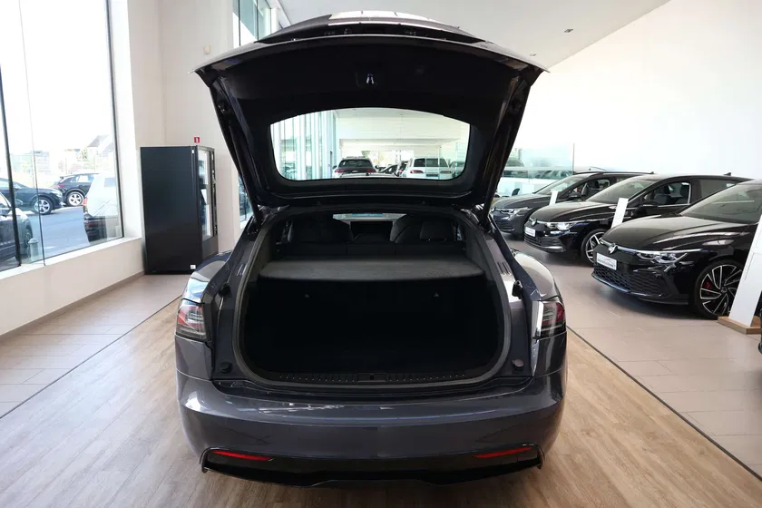 Tesla Model S – Image 16