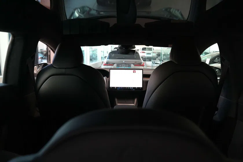 Tesla Model S – Image 15