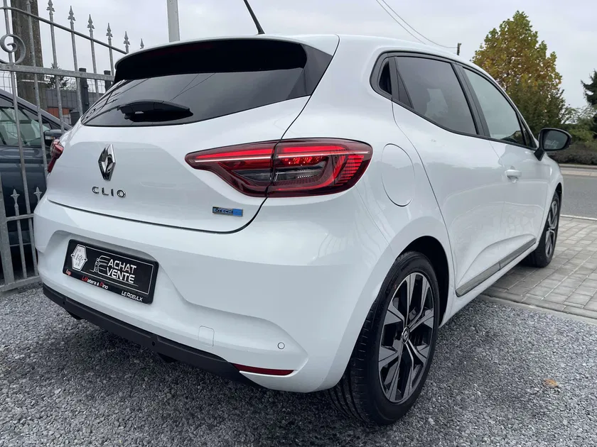 Renault Clio – Image 14