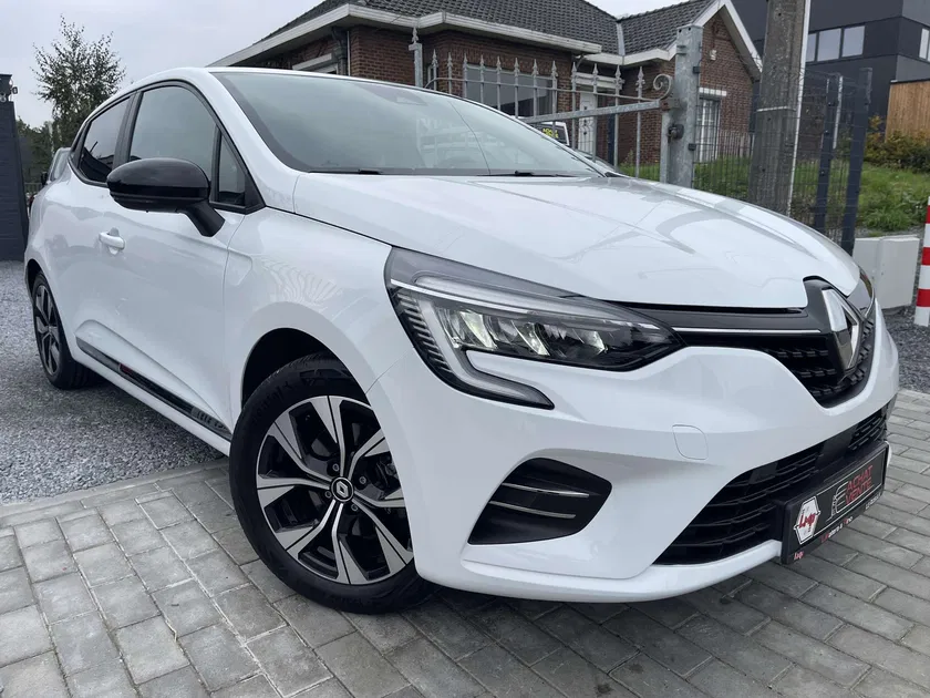 Renault Clio – Image 15