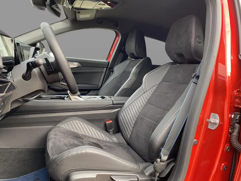 Renault Rafale – Image 9