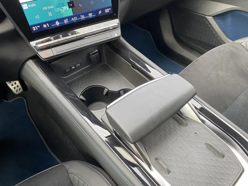 Renault Rafale – Image 12