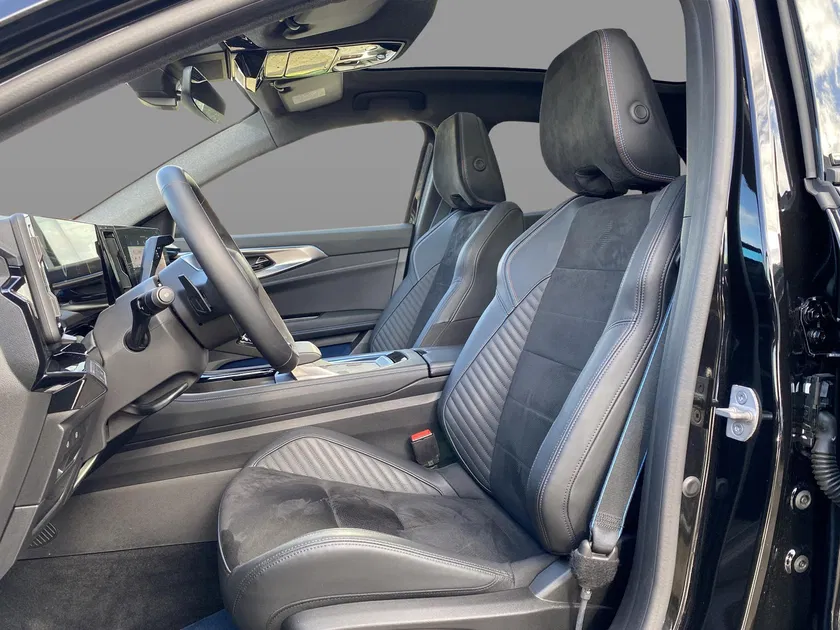 Renault Rafale – Image 9