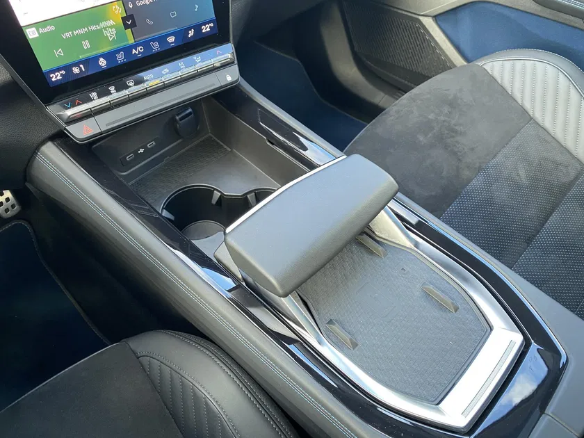 Renault Rafale – Image 12