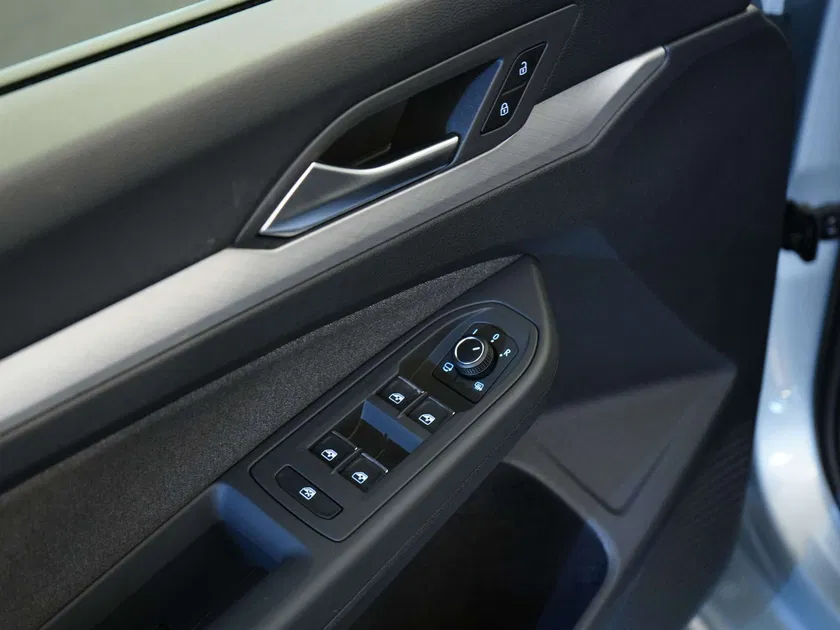 Volkswagen Golf – Image 27