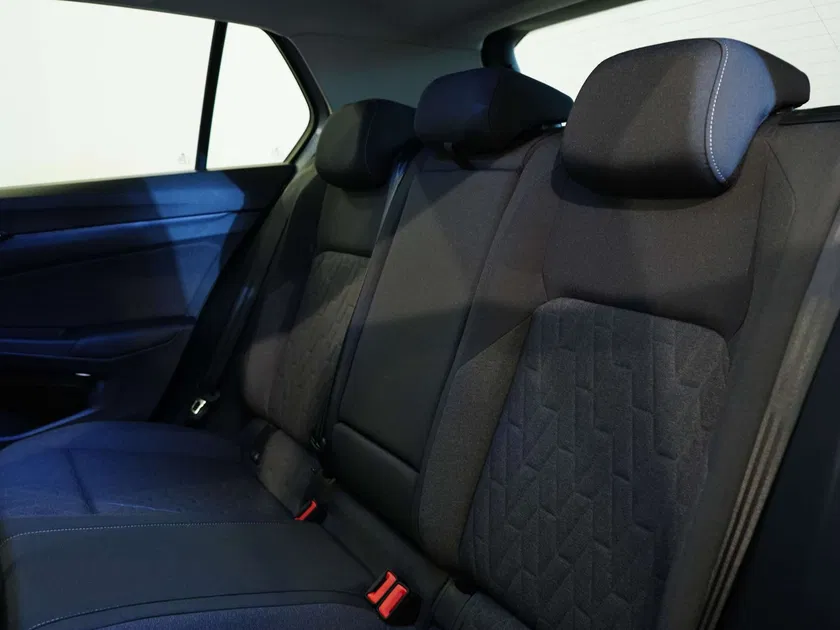 Volkswagen Golf – Image 10