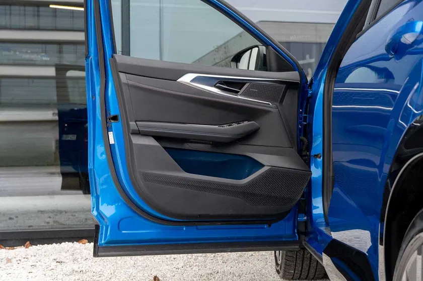 Renault Rafale – Image 17