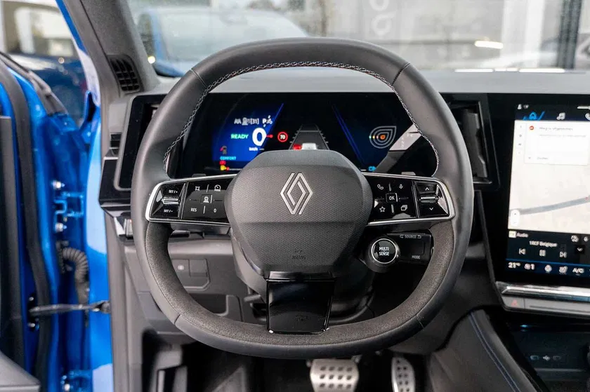 Renault Rafale – Image 15