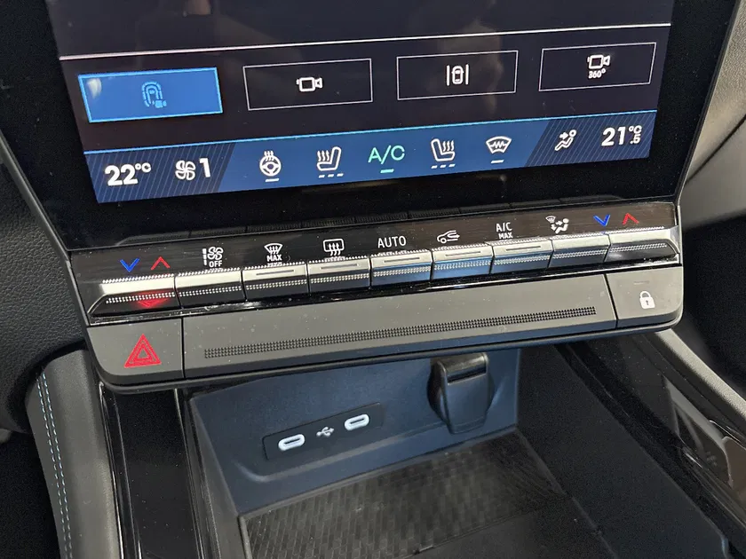 Renault Rafale – Image 14