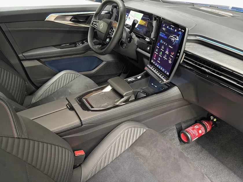 Renault Rafale – Image 20