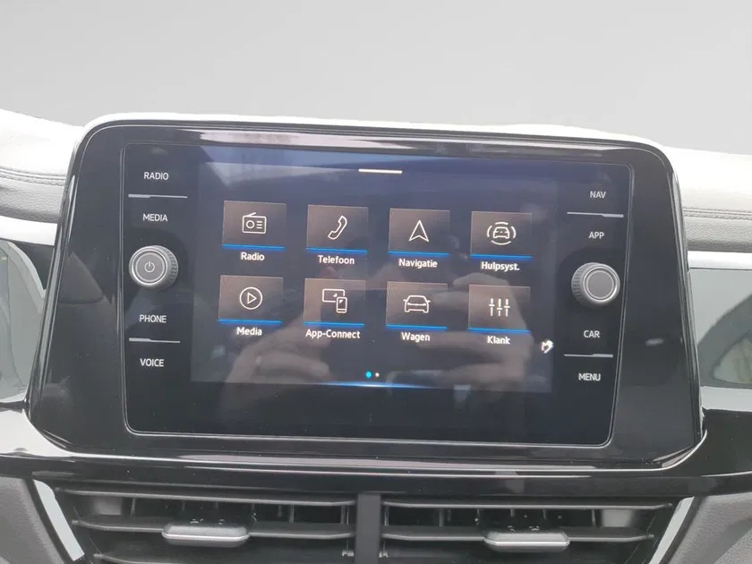 Volkswagen T-Roc – Image 8