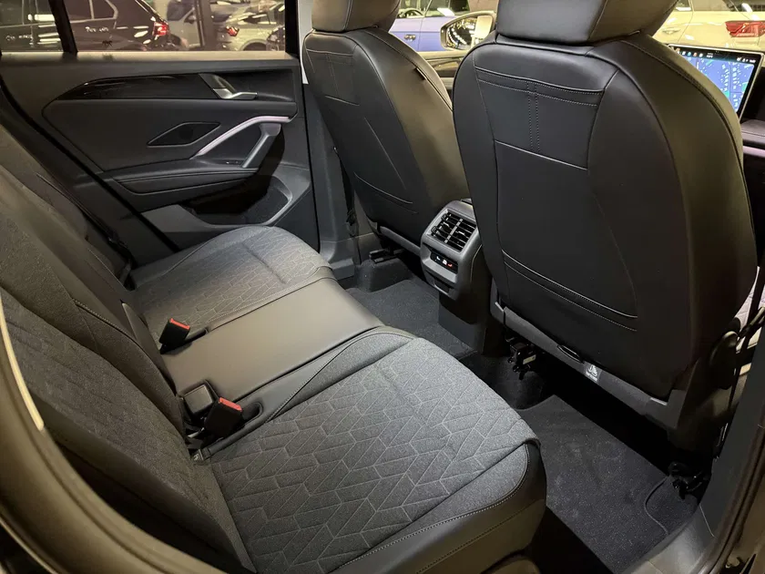 Volkswagen Tiguan – Image 8