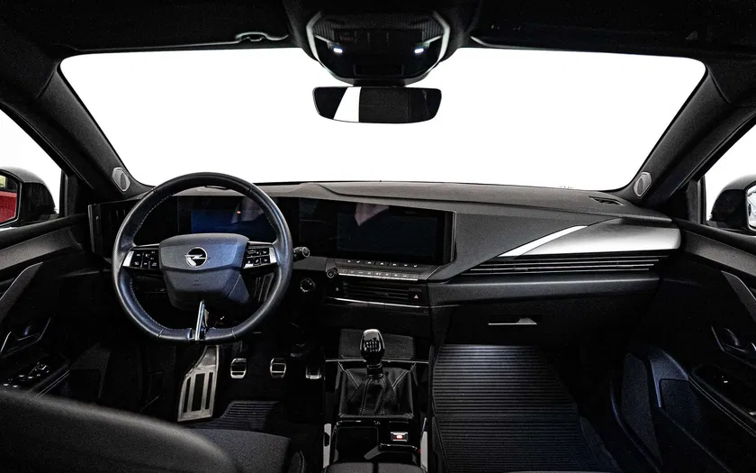 Opel Astra – Image 18