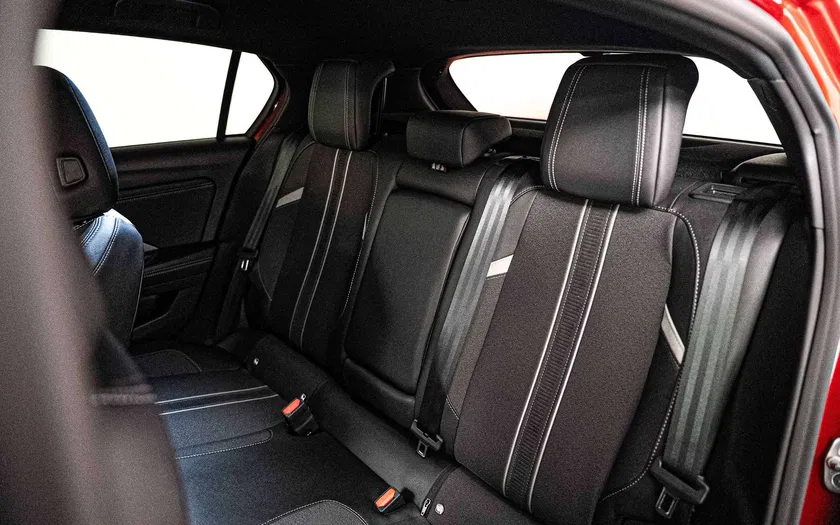 Opel Astra – Image 21