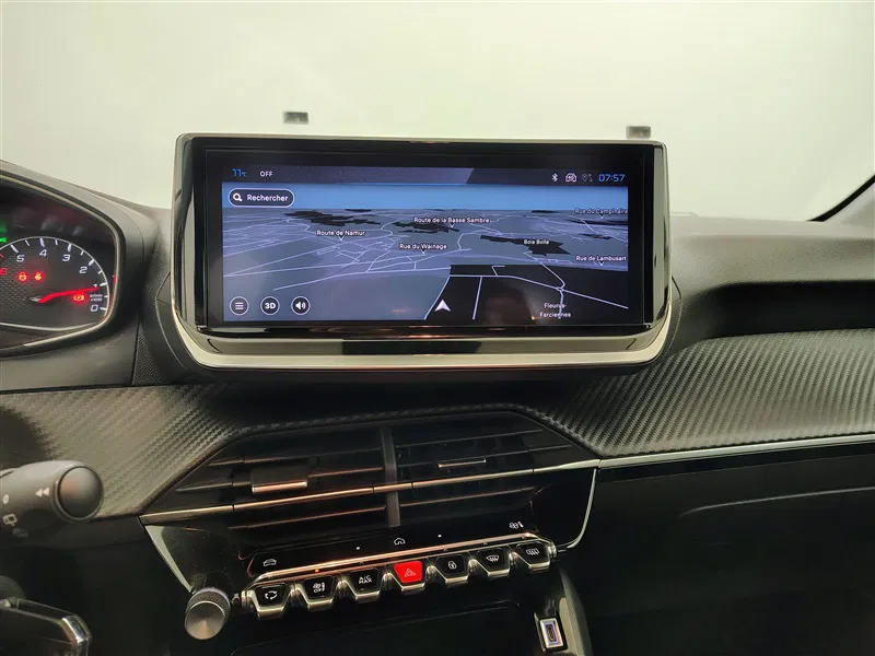 Peugeot 208 – Image 18