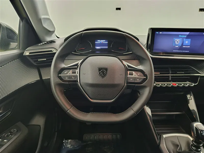 Peugeot 208 – Image 20