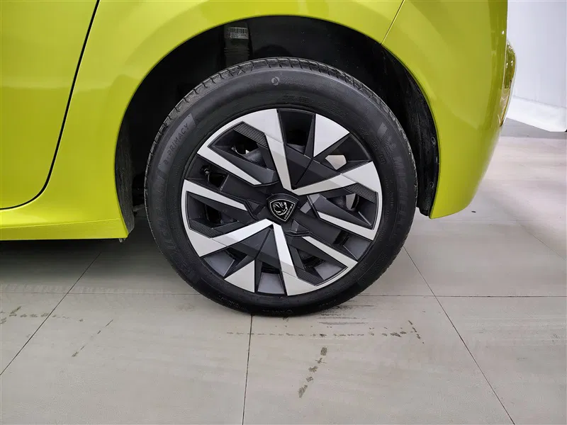 Peugeot 208 – Image 23