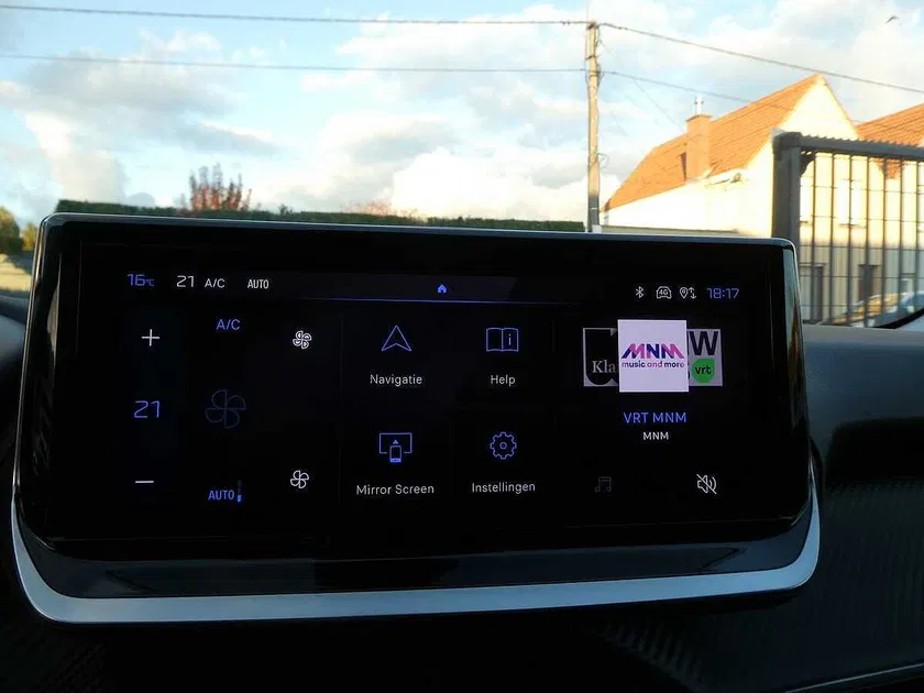 Peugeot 208 – Image 14