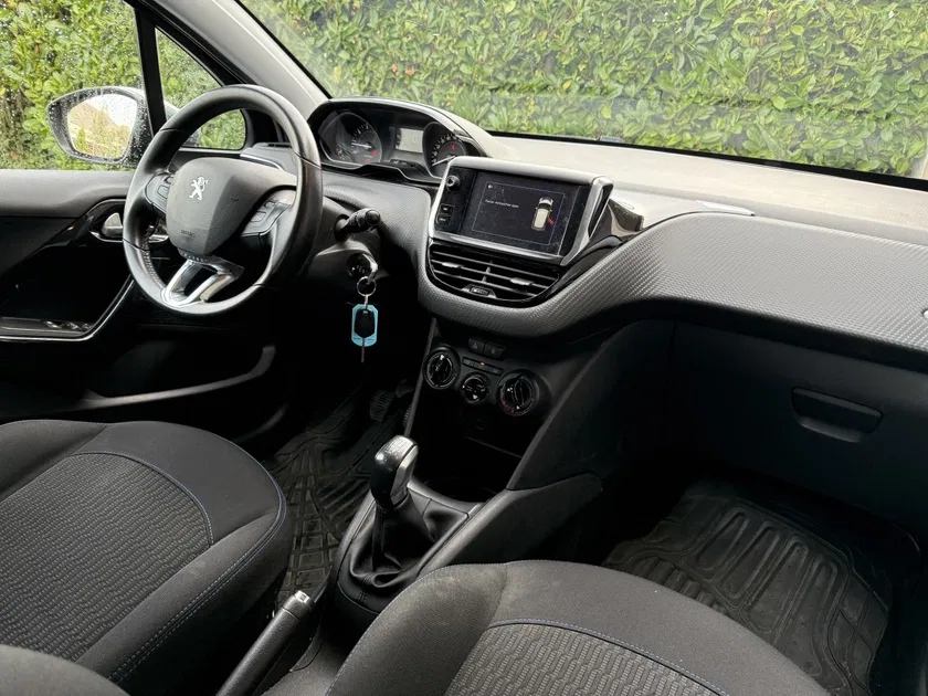 Peugeot 208 – Image 3