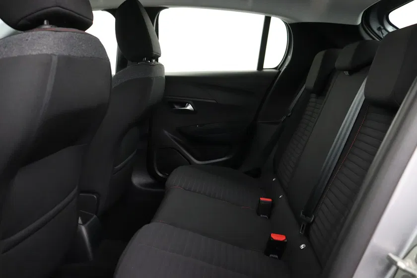 Peugeot 208 – Image 16