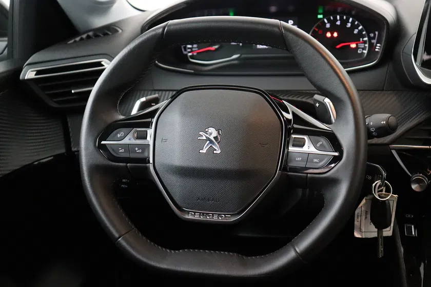 Peugeot 208 – Image 24