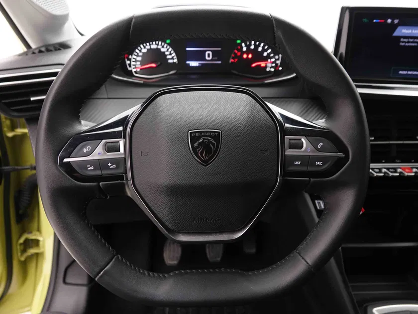 Peugeot 208 – Image 15