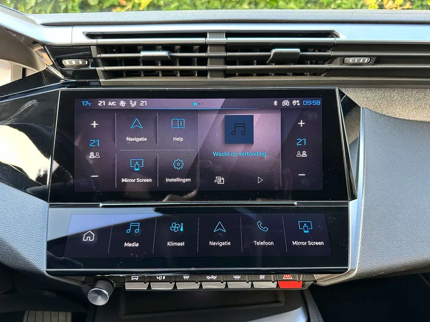 Peugeot 308 – Image 6