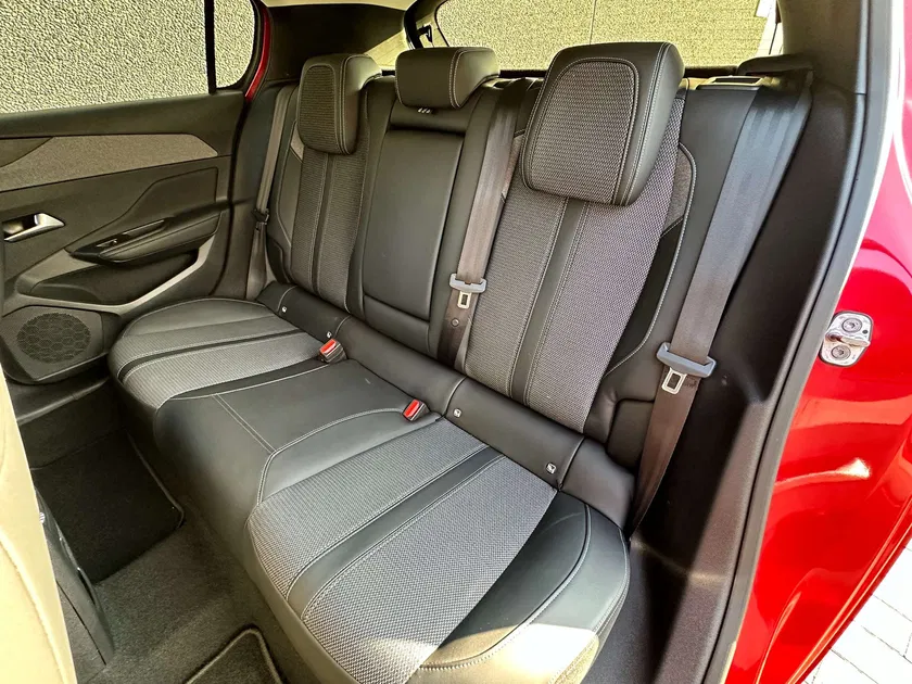 Peugeot 308 – Image 10