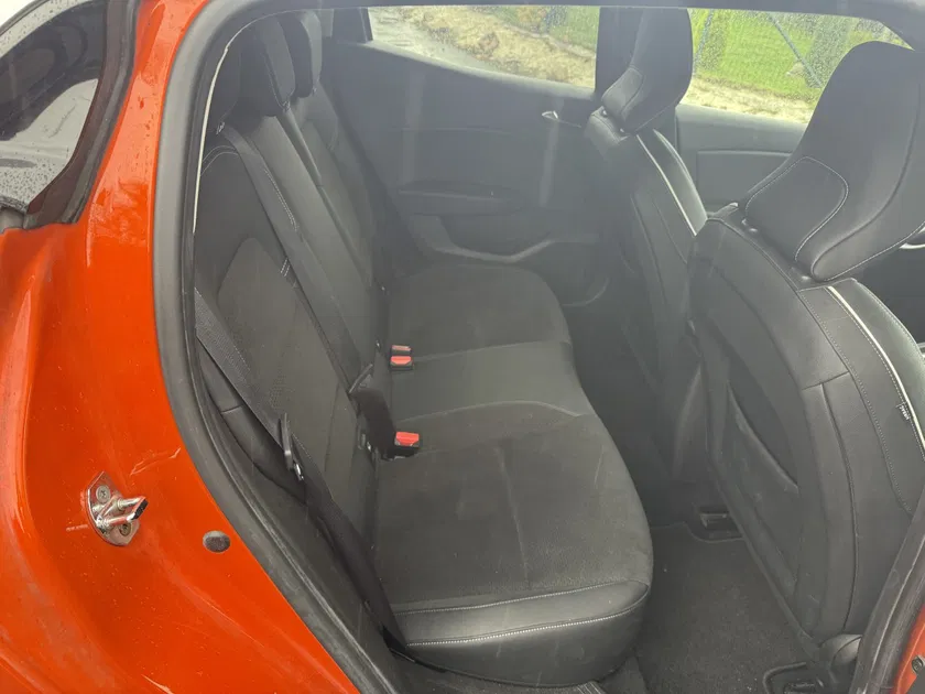Renault Clio – Image 13