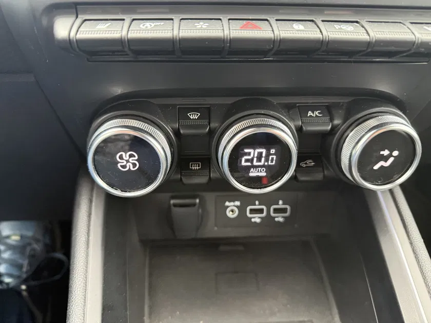 Renault Clio – Image 4