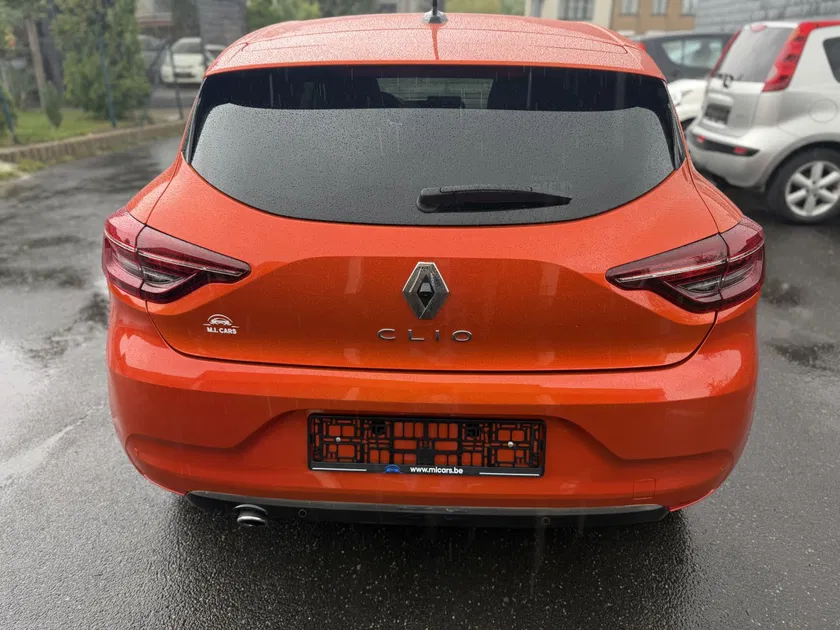 Renault Clio – Image 15